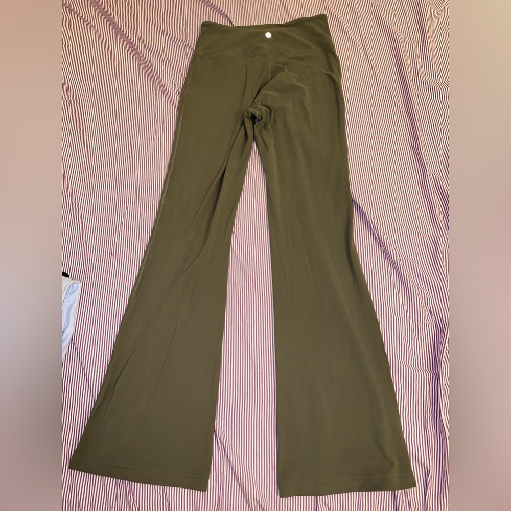Groove High-Rise Flared Pant